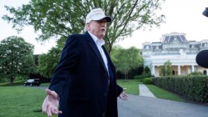 108137263-17458428742025-04-27t233937z_1435157061_rc2n6eans3f7_rtrmadp_0_usa-trump.jpeg