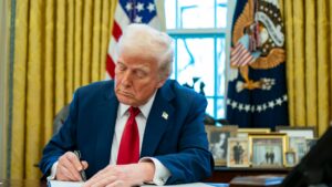 108154964-1749092380005-gettyimages-2196175339-TRUMP_EXECUTIVE_ORDER.jpeg