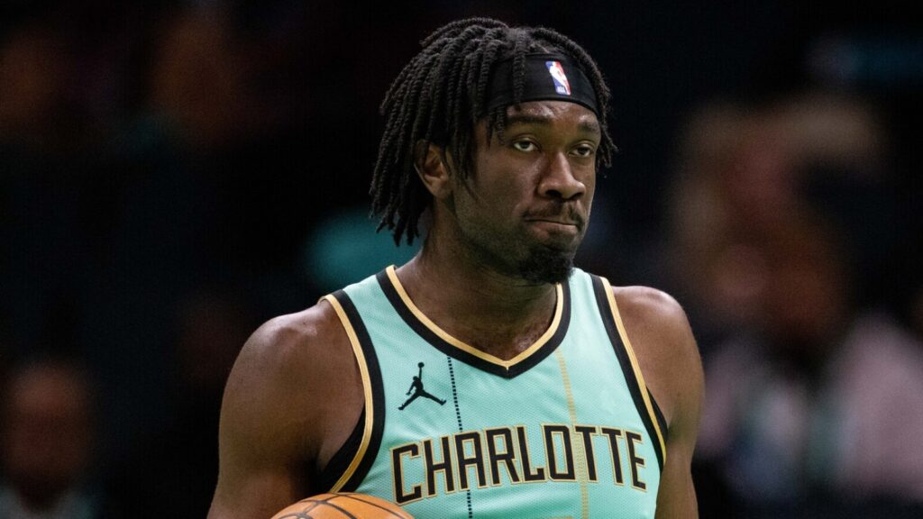 hornets-suns-pull-off-massive-draft-night-trade.jpg