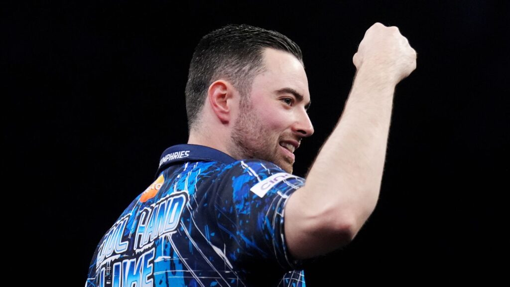 skysports-luke-humphries-darts_6930761.jpg