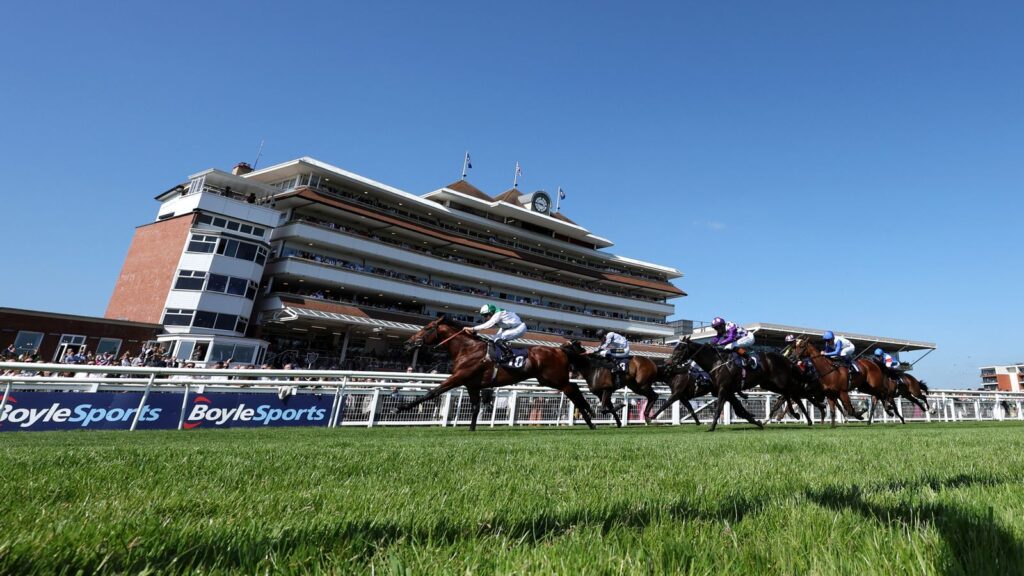 skysports-racing-aramram_6938220.jpg