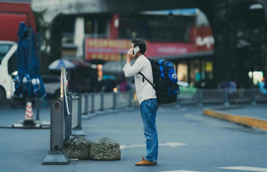 Traveler-staying-connected.jpg