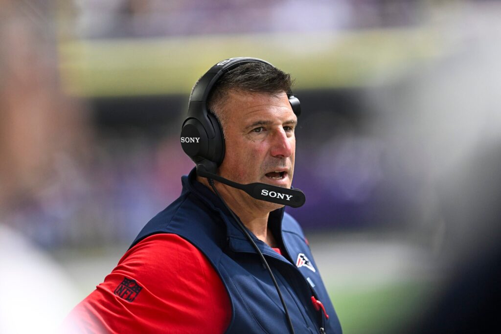 mike-vrabel-1-scaled.jpg