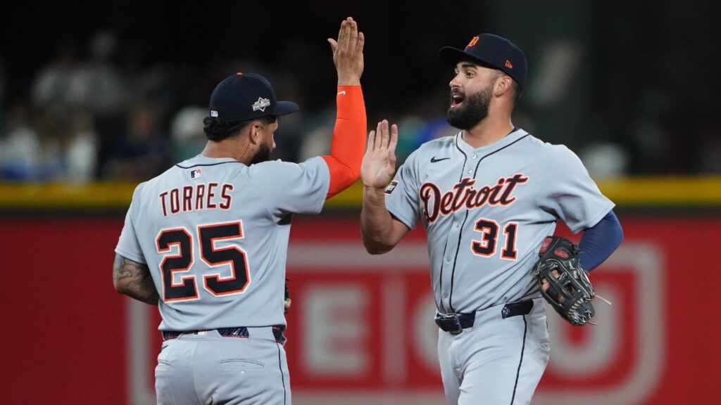 Detroit-Tigers-left-fielder-Riley-Greene-right-and-second-baseman-Gleyber-Torres.jpg