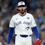 Los sutiles cambios de postemporada de Gausman mantienen alerta a los bateadores rivales